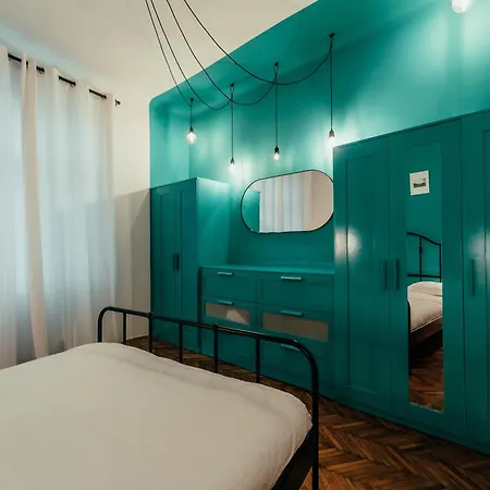Old Town Oasis Apartment