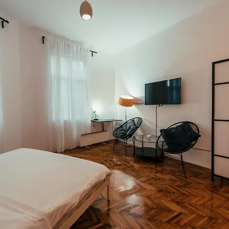 Apartment Old Town Oasis *